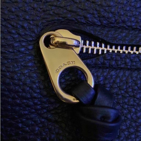 FLASH SALE ❤️🔥🥳 COACH LARGE PENNY SHOULDER BAG IN BLACK 🔥❤️🥳💋 - Picture 10 of 10